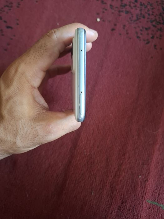 Samsung A52  5G sotiladi