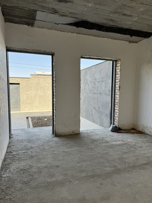 Uy sotiladi karopka hi tech