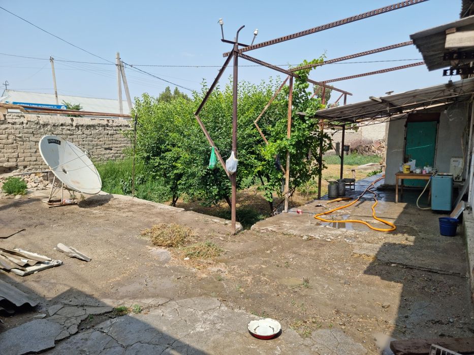 ХОВЛИ Сотилади ВАРИАНТ БОР Нархи Килишамиз