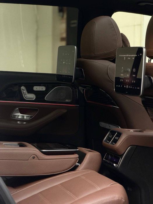 Mercedes-Benz GLS 450 год 2024