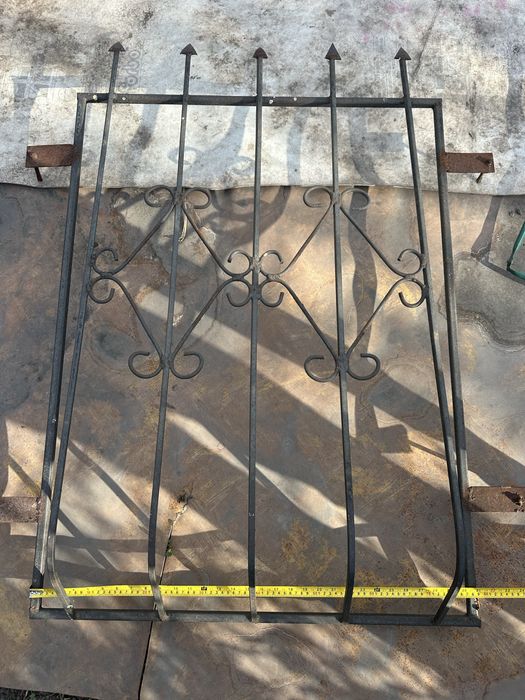 Решотки на окна б/у