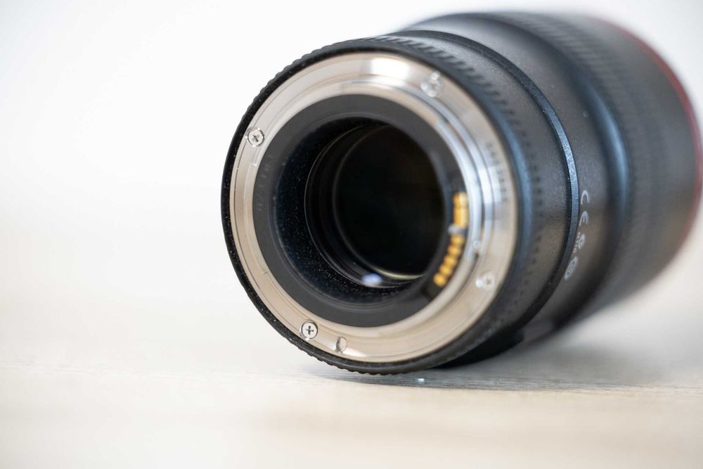 Obiectiv Canon EF 100mm f/2.8 L Macro IS USM