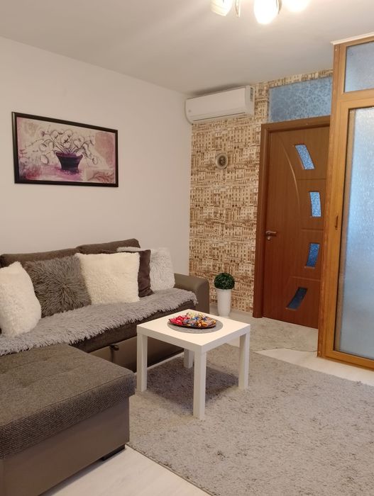 Vând sau schimb garsonieră centrală Târgu-Jiu