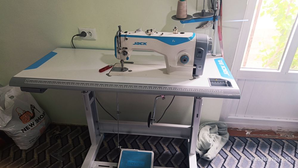 Jack F4 tikuv mashinasi