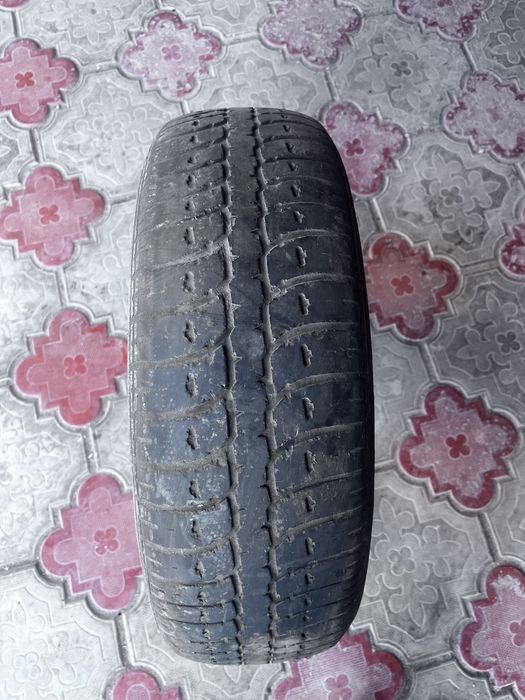 Авторезина б/у одна штука продается