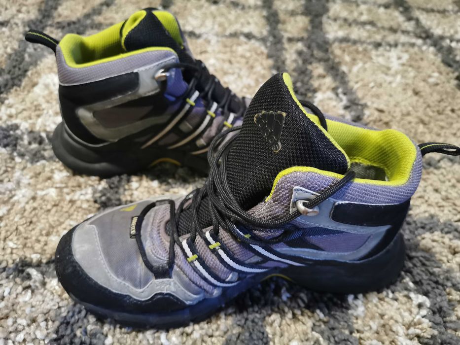 Adidas Terrex GORE-TEX  дамски маратонки номер 36