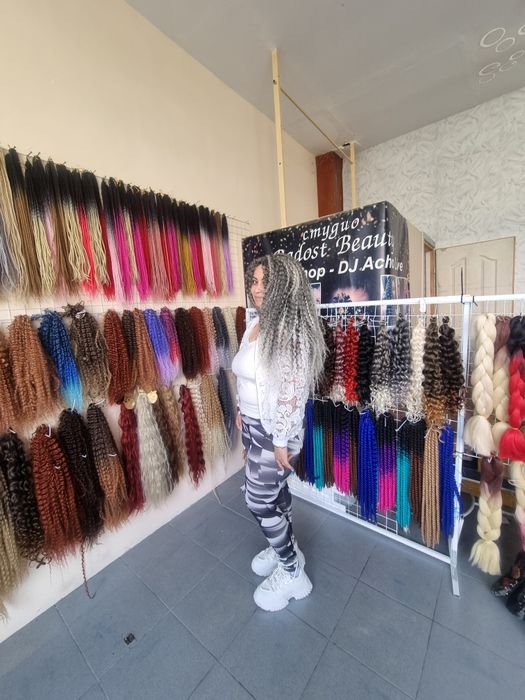 Разпродажба ,поставяне на Афро къдрици ,туистери ,синегалски плитки