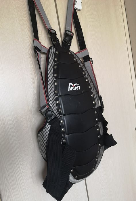 Protectie spate coloana platosa moto enduro atv touring scuter