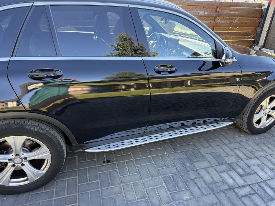 Mercedes-Benz GLC 250d 4MATIC, 2017, 204 CP, automată, piele, + roți de iarnă