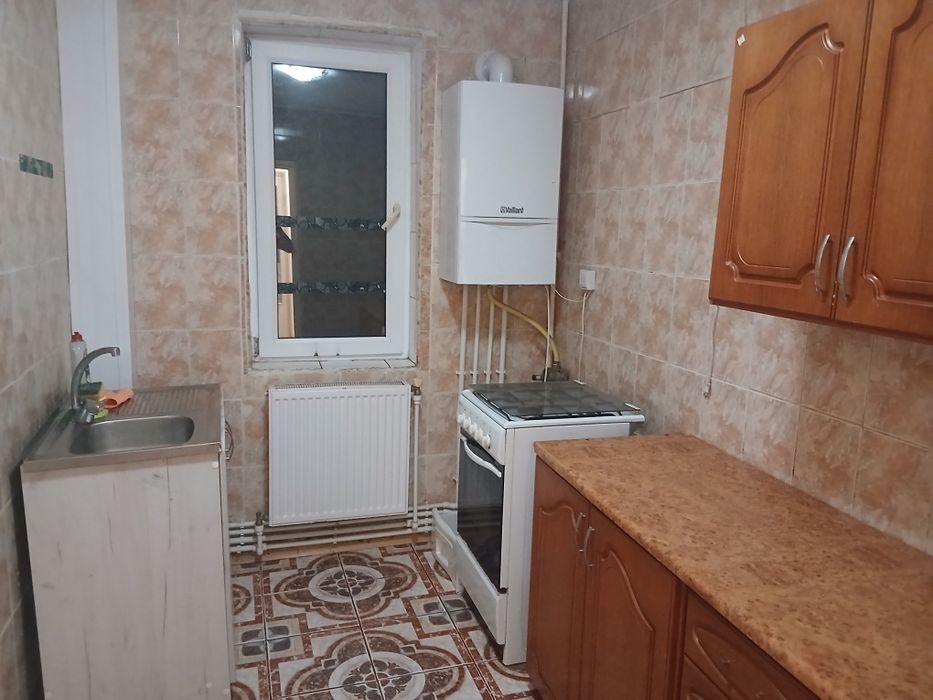 Persoana fizica vand apartament 2 cam.Micro 17 etj.2