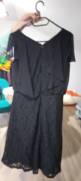Vand rochii de zi/ocazie