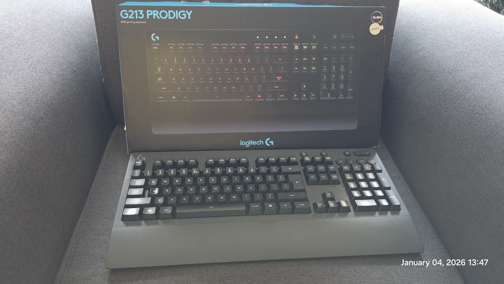 Tastatura Gaming Logitech G213 Prodigy iluminare RGB, ca noua