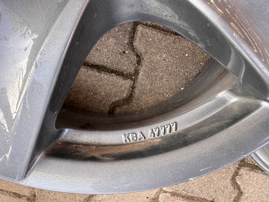 Jante aliaj Alutec 17" 5x120 ET55 – VW Amarok / T5 / T6