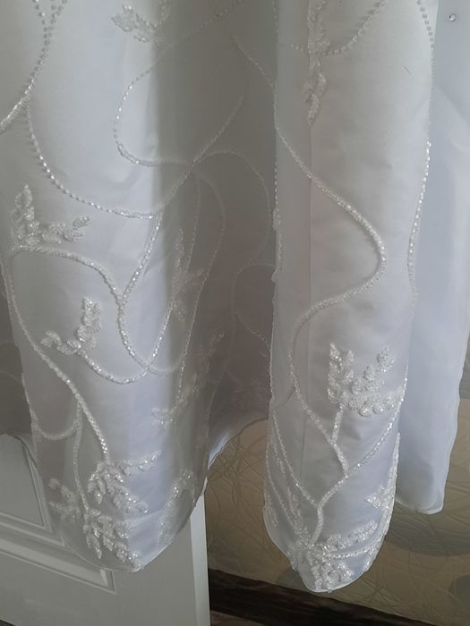 Продаю платье свадебное