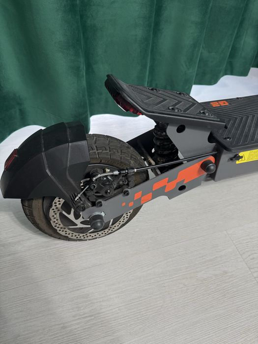 Trotineta G2 kukirini