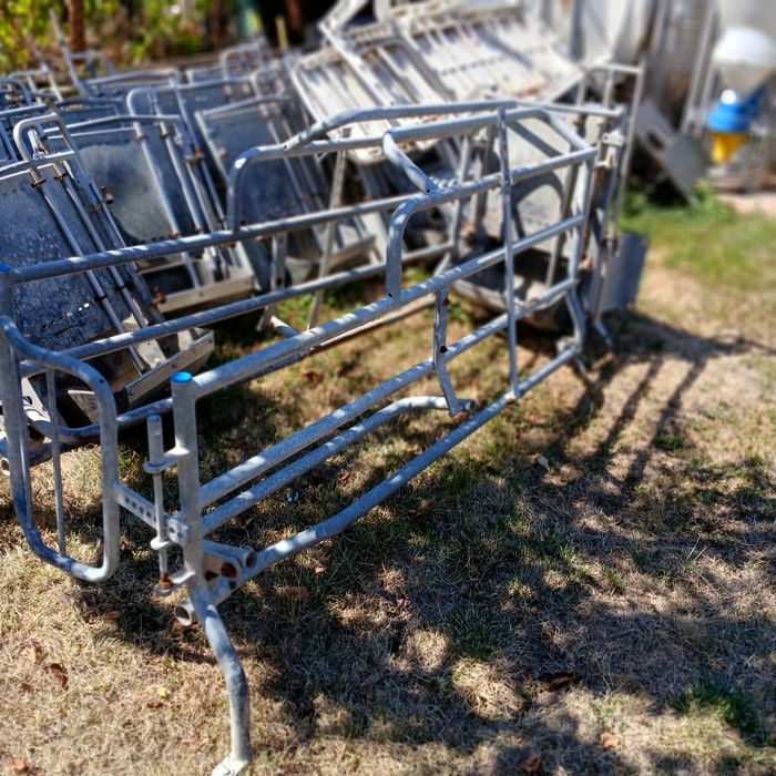 Hranitori,boxe fatare,gratare