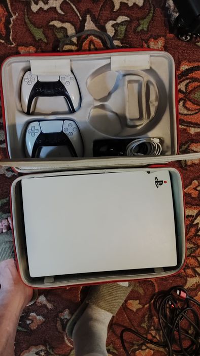 Sony PlayStation 5 ПС 5 с двумя джойстиками