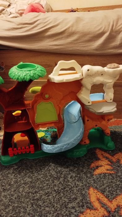 Vând junglă vtech cu topogan