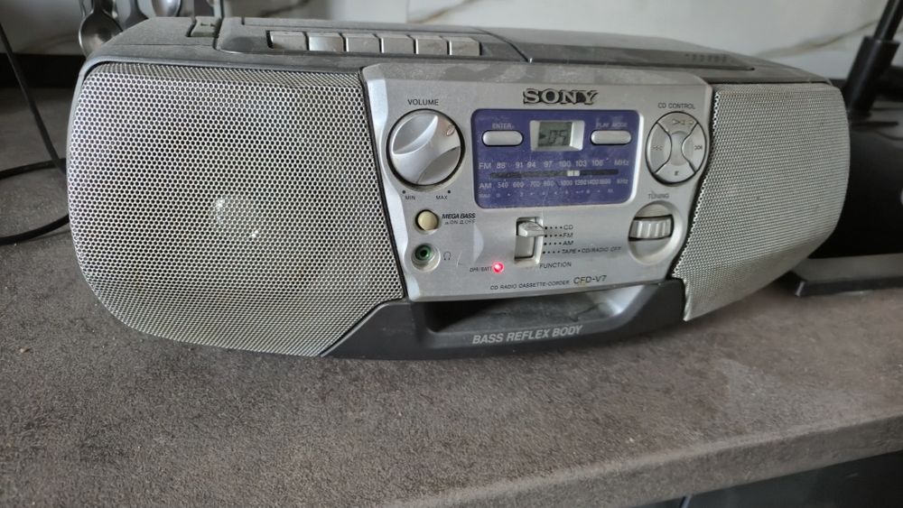 Vind radio cd sony