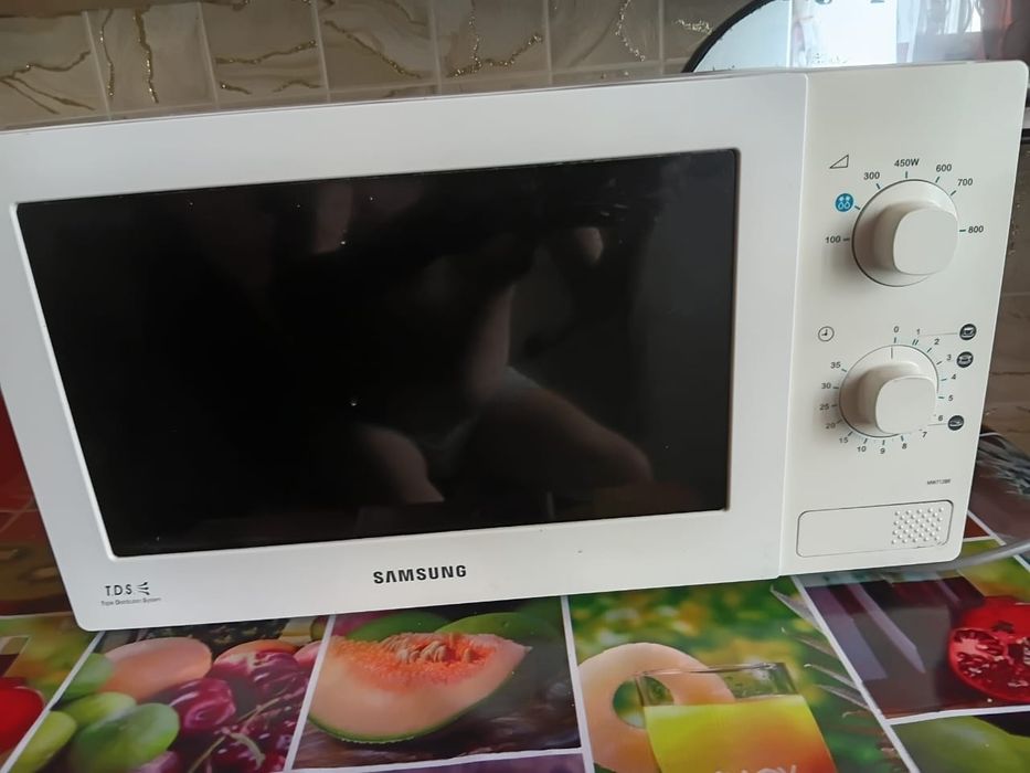 Продам микроволновую печь