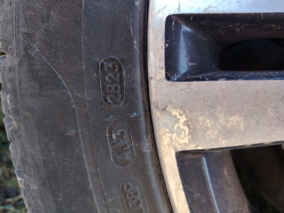 Джанти с гуми  235/45/17 за VW 5х112