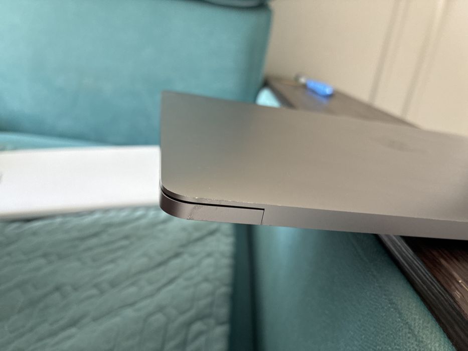 Macbook pro 13 m1 A2338
