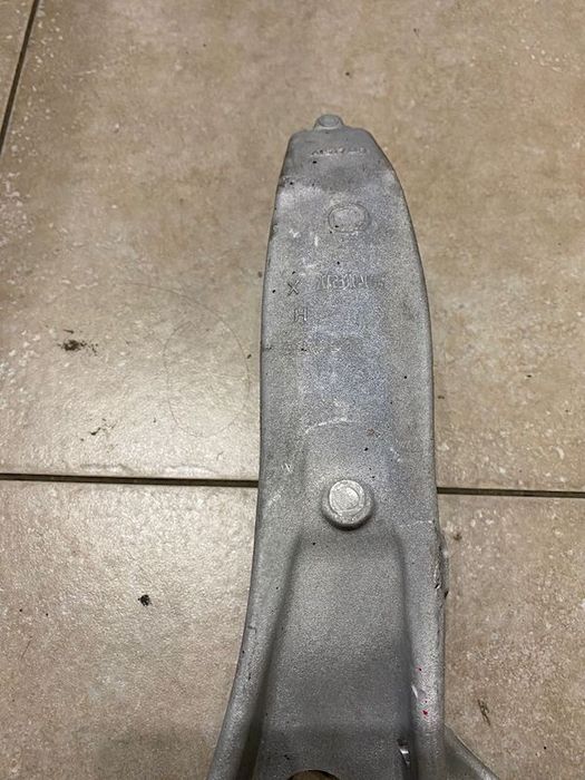 Brat fuzeta stanga fata Volvo S60 V60 2019+  31476315