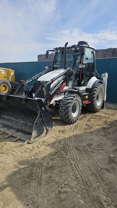 Услуги экскаватора-погрузчика...