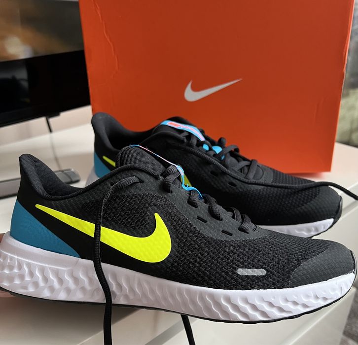 Nike маратонки