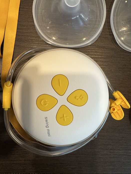 Помпа за кърма Medela Maxi Swing Hands-Free