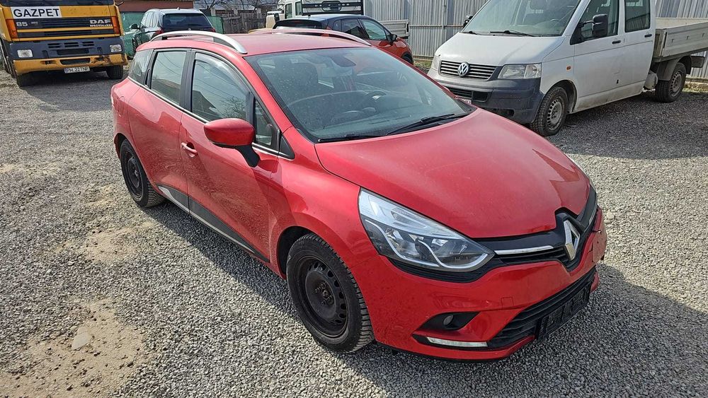 Renault Clio 4 , Rosu INTENS FULL LED , An 2017 , 0.9 TCE-90Cp .