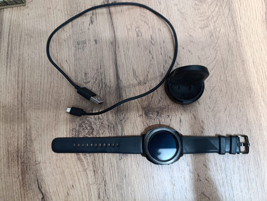 Продаю часы 
Состояние идеальное:на корпусе, с