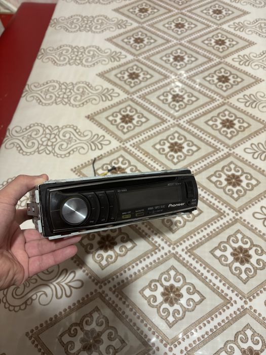 Продам Автомагнитолу оригинал пионер