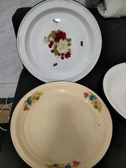 Чашки эмалированные