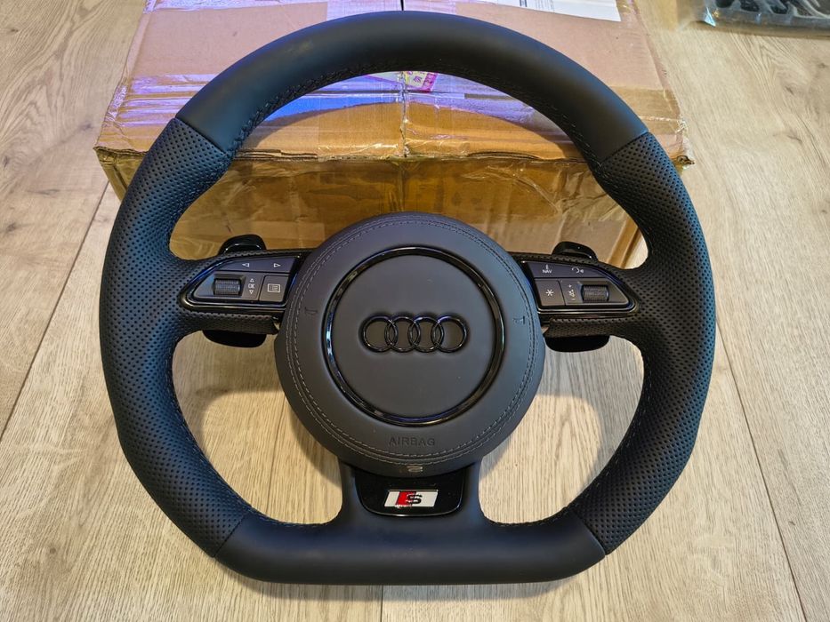 Volan Audi A5 A6 A7 A8 - S line / teșit/ sport cu airbag full black