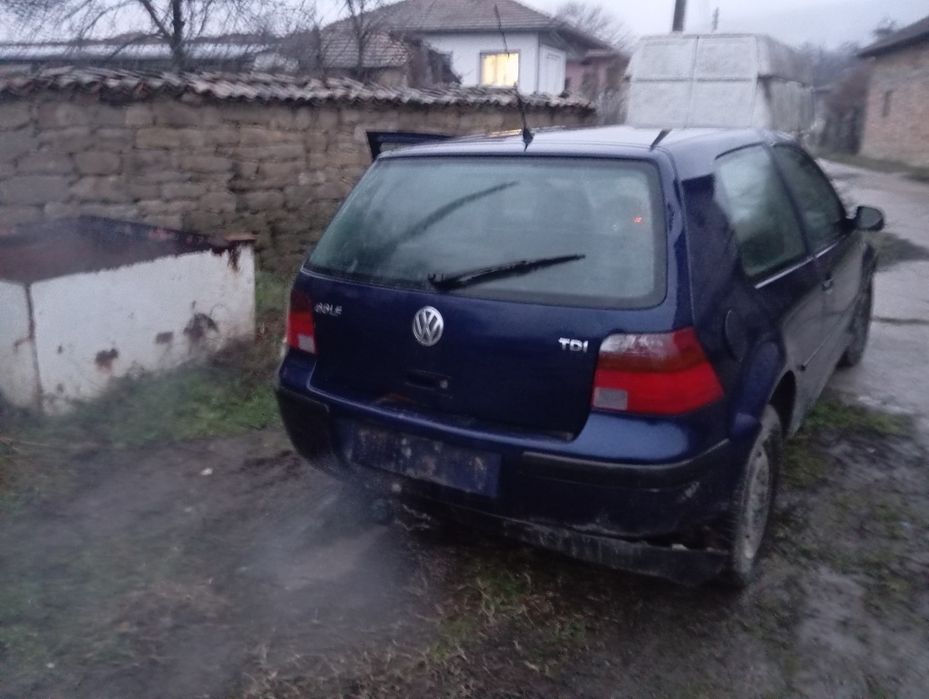 Продавам Голф 4 1.9 90 На Части