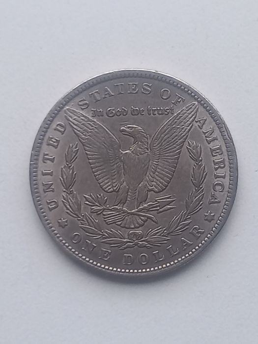 Монета One Dollar