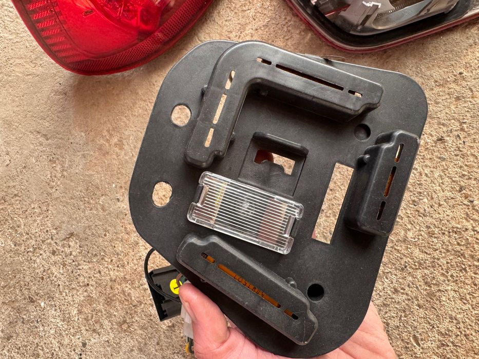 Диодни Кристални
стопове за BMW E46
КУПЕ