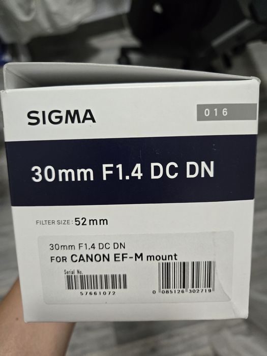 Объектив Sigma 30 mm