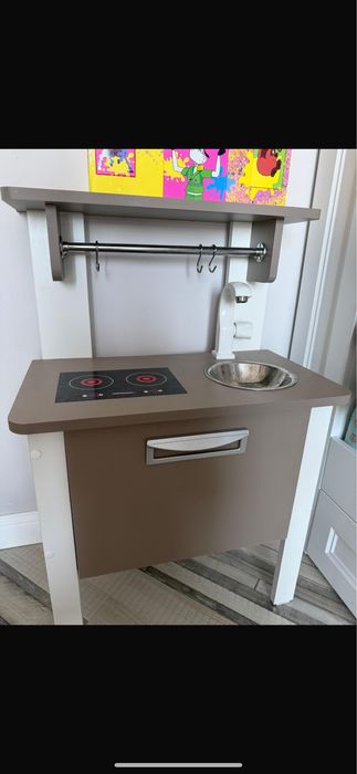 Десткая кухня,очень качественная