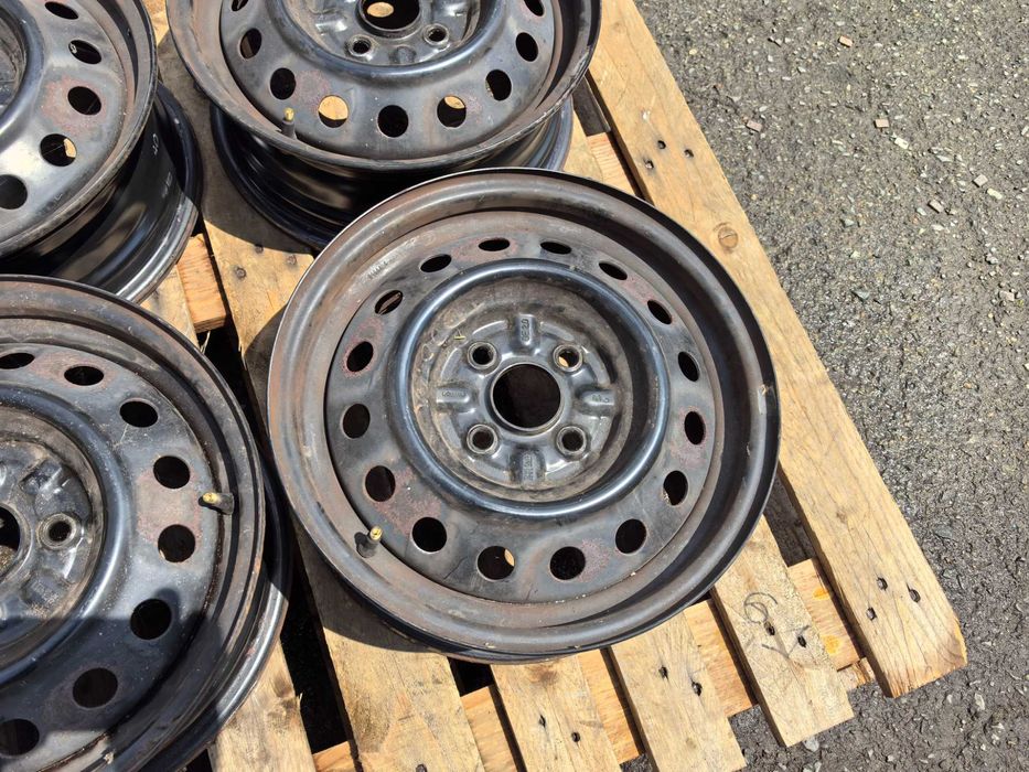 14 цола 4 х 100 мм Тойота Ярис и други - 5,5 Инча / ЕТ 45