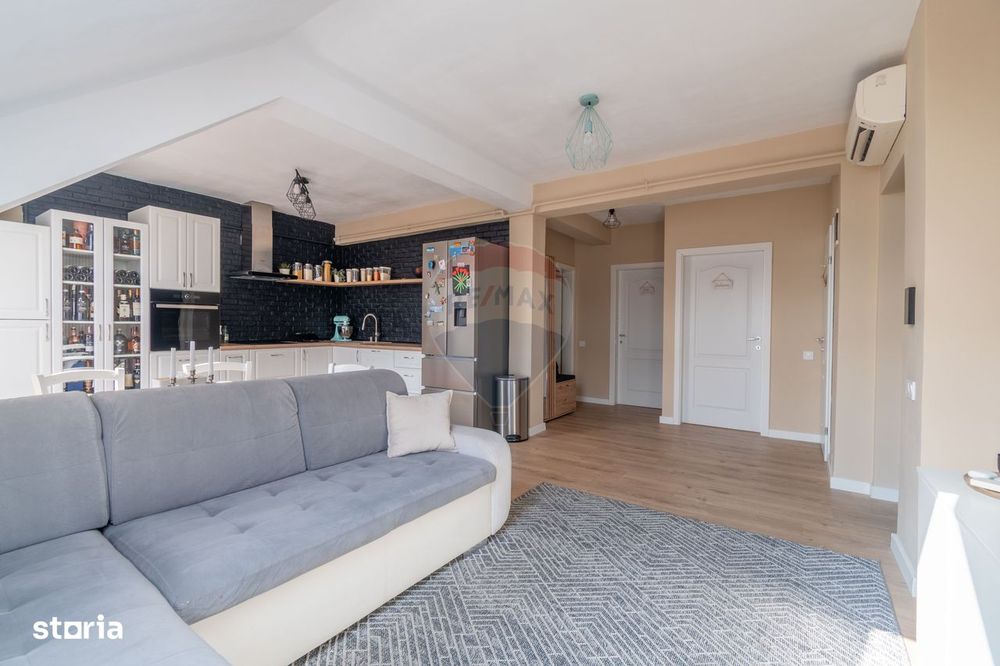 Apartament 3 camere de vanzare Bună Ziua str. Costache Negri Parcare