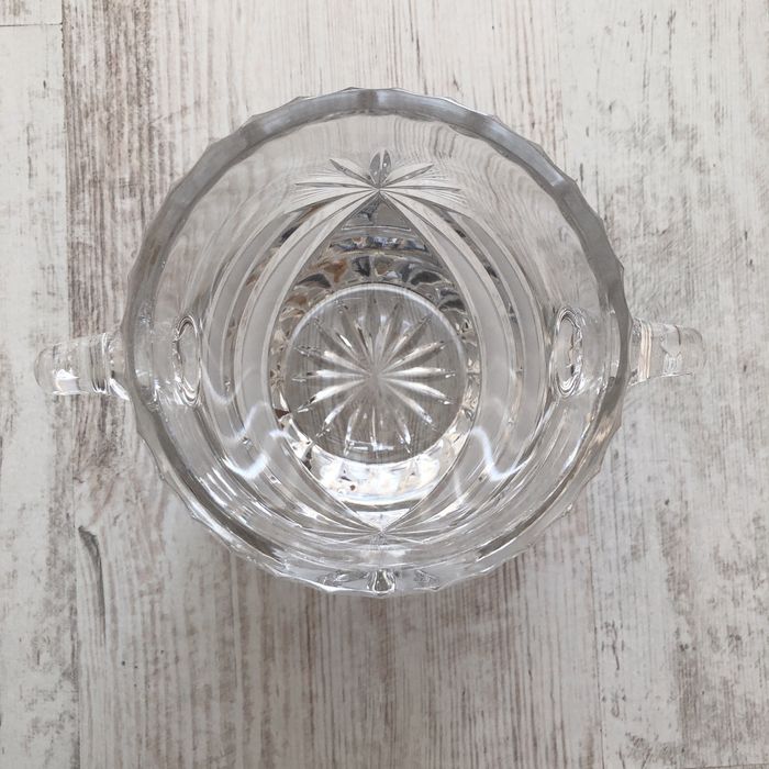 купа бонбониера ваза от бохемски кристал