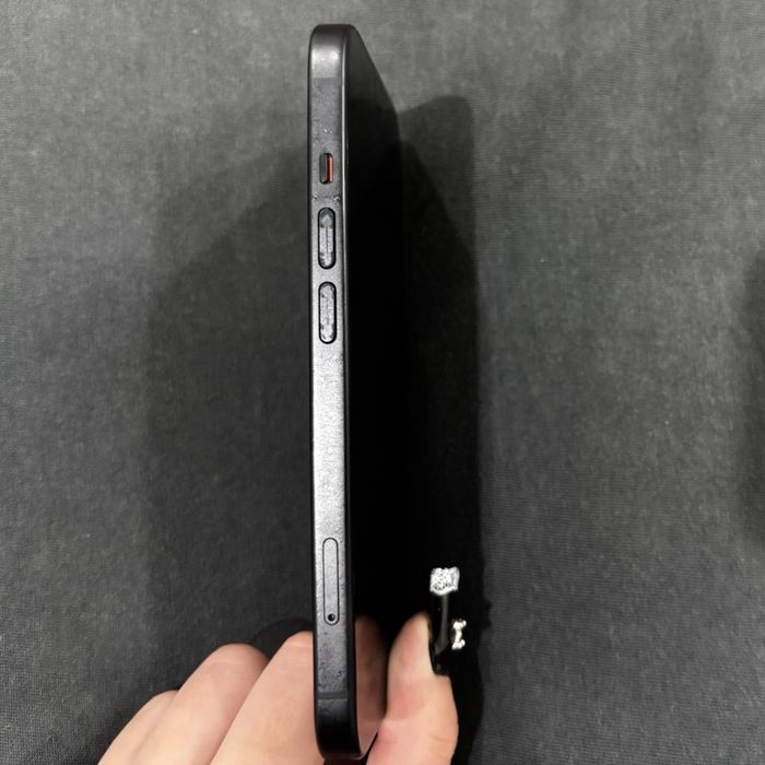 iPhone 15 128/75%