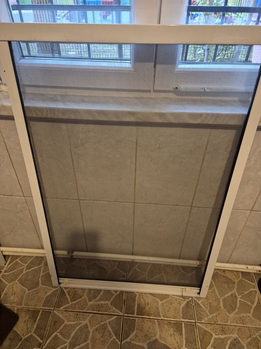 Plasa Insecte Rulou  din Aluminiu 114.5x76.5  sunt 3 buc citiți detali