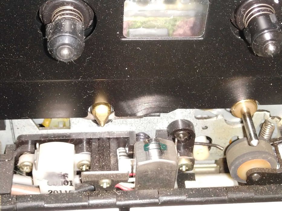 Продавам двукасетен дек Telefunken HC730T