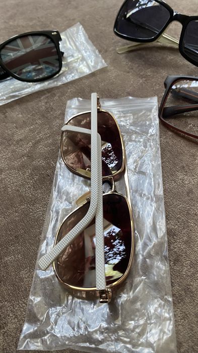 Очки солнцезащитные