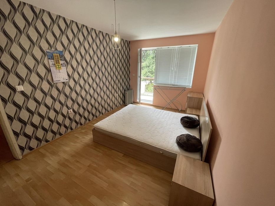 Дава се под наем Двустаен апартамент в Бургас, Славейков - 60 кв.м за 306 € - Снимка #2