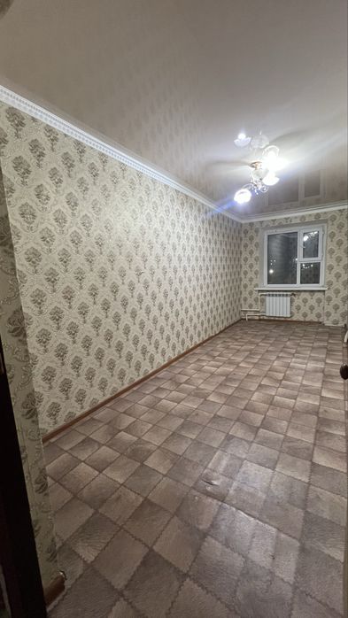 Продам 3 комнатую квартиру в центре