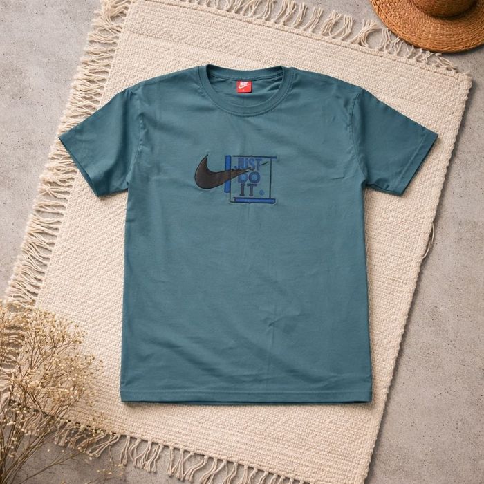 Tricouri bărbătești